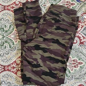 Zyia purple camo Unwind joggers